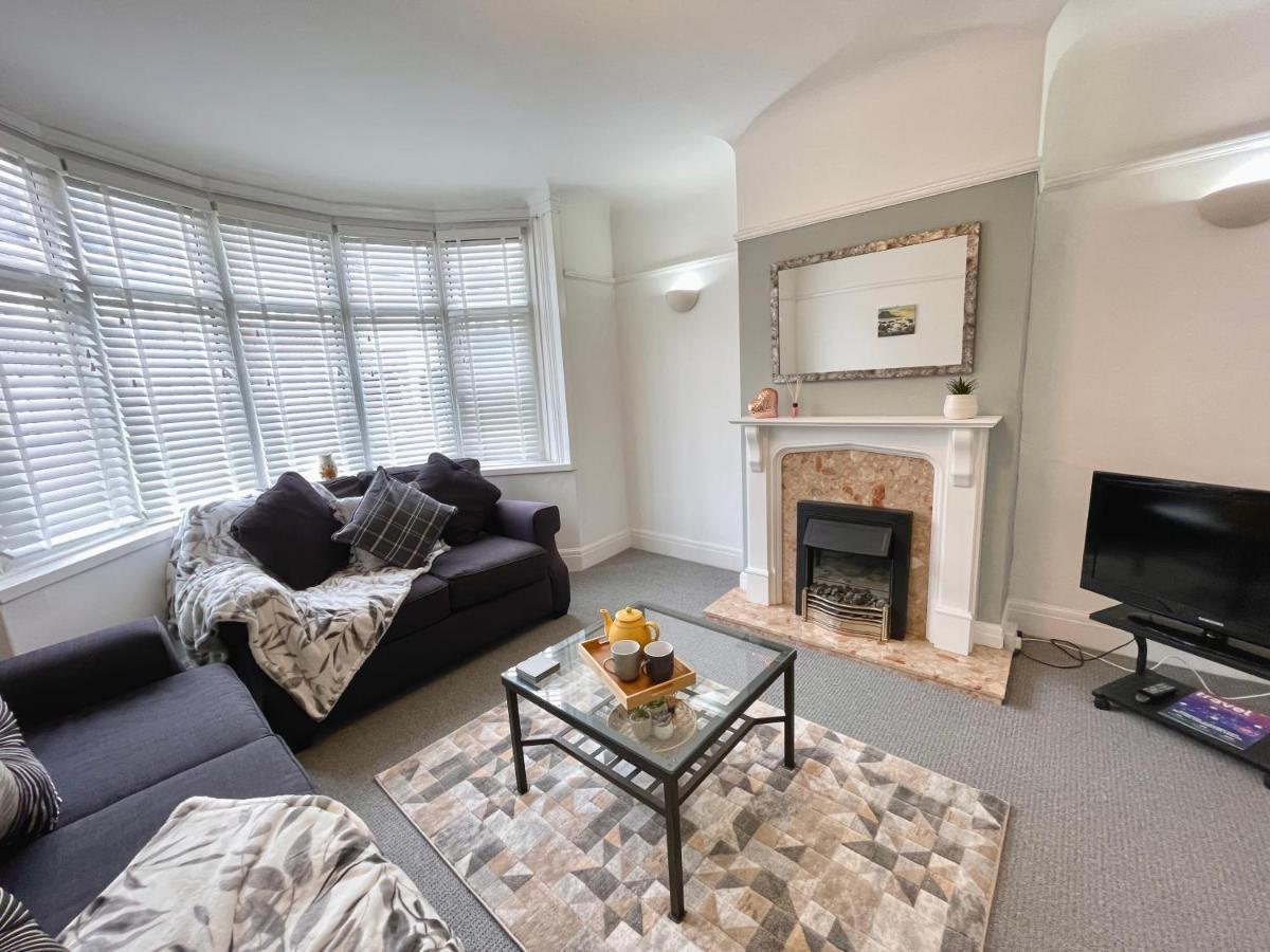 Portsmouth 3 Bedroom Getaway, Sleeps 6 Екстериор снимка