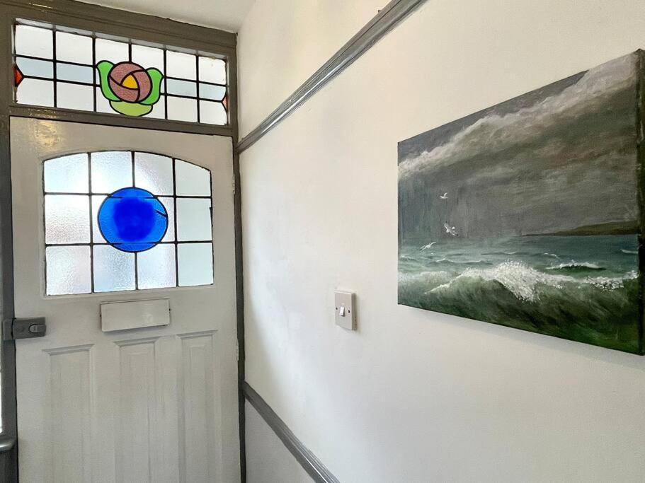 Portsmouth 3 Bedroom Getaway, Sleeps 6 Екстериор снимка
