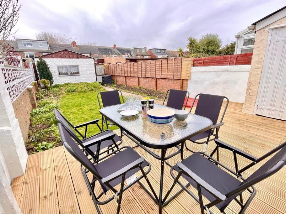Portsmouth 3 Bedroom Getaway, Sleeps 6 Екстериор снимка