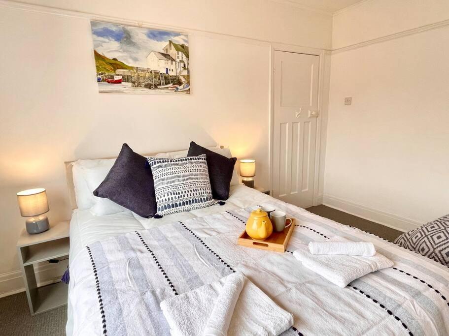 Portsmouth 3 Bedroom Getaway, Sleeps 6 Екстериор снимка