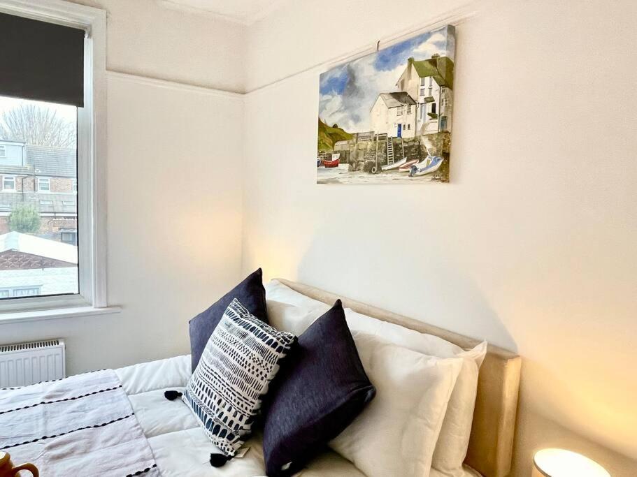 Portsmouth 3 Bedroom Getaway, Sleeps 6 Екстериор снимка