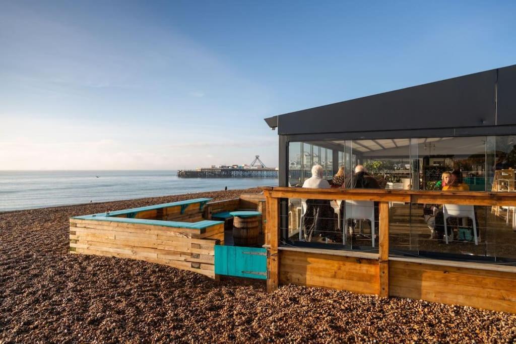 Portsmouth 3 Bedroom Getaway, Sleeps 6 Екстериор снимка