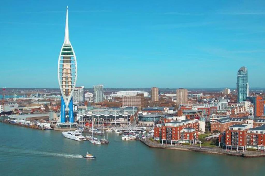 Portsmouth 3 Bedroom Getaway, Sleeps 6 Екстериор снимка